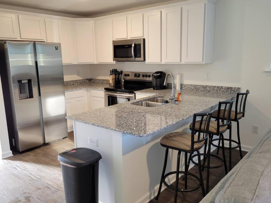 Sc 3755 New 2 Bedroom Townhouse Ft Jackson & Usc Columbia Exterior foto